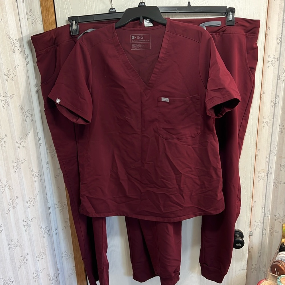 FIGS XLTall Burgundy 3pc Set, Catriana, Zamora, & Kade Scrub Set